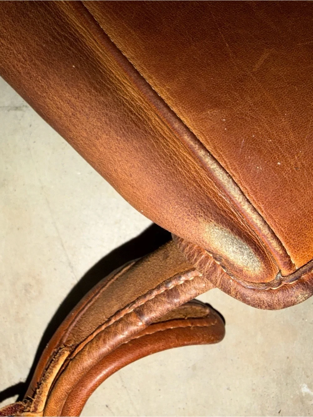 Vintage Coach brown tan leather purse